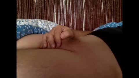 Snapshot of kleinermaxi chatting on 09/10/25, 05:24 Max online show from 09/10/25, 05:24