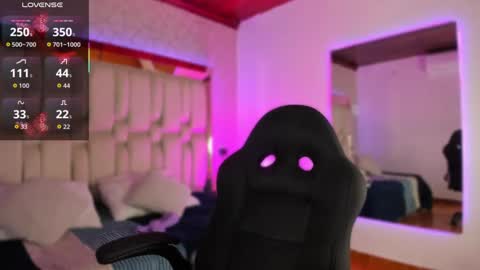   online show from 09/30/25, 08:36