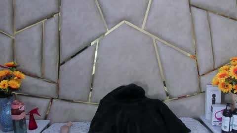 kloe online show from 03/11/25, 04:10