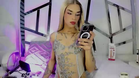 Kloe online show from 02/09/26, 04:16