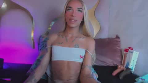 Kloe online show from 04/18/26, 08:09