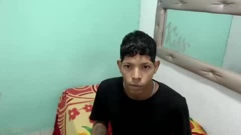 Snapshot of kloe_matias chatting on 10/16/25, 02:01 kloe matias online show from 10/16/25, 02:01