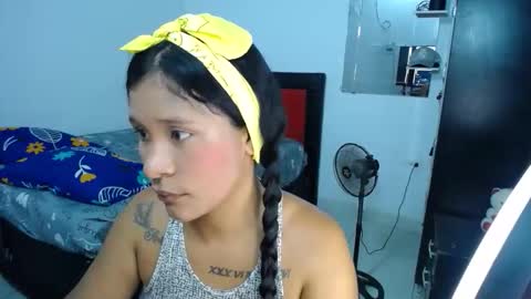 Snapshot of kloe_minajj chatting on 05/27/26, 01:02 kloe minajj online show from 05/27/26, 01:02