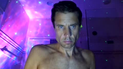 Snapshot of kmack1111 chatting on 01/30/25, 10:50 Kevv Heidi All Hallows Eve Show online show from 01/30/25, 10:50