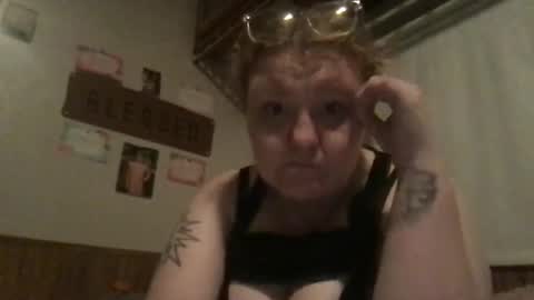 kmarie1196 online show from 05/28/26, 05:38