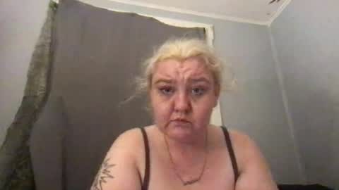 kmarie1196 online show from 08/08/26, 03:08