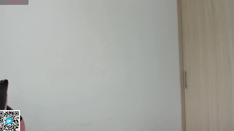 Snapshot of kmipearl chatting on 05/08/26, 02:00 Camila Reyes online show from 05/08/26, 02:00