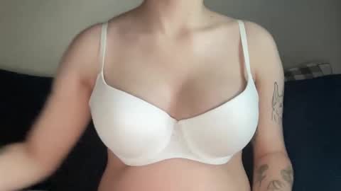 knextdoor online show from 09/26/25, 04:44