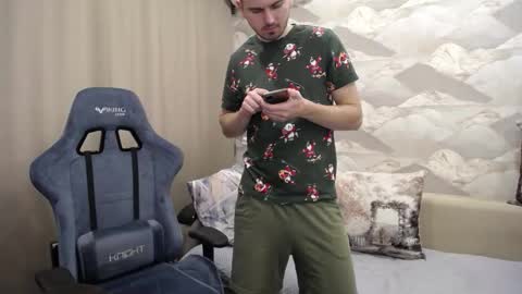 Carter.  online show from 10/17/25, 07:44