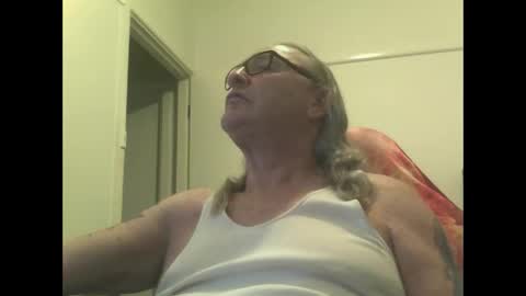 knobout online show from 10/14/25, 03:18