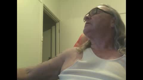 knobout online show from 10/26/25, 08:20