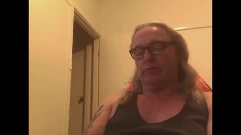 knobout online show from 11/12/25, 10:26