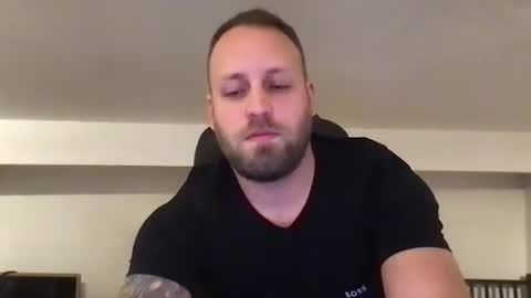 hugo online show from 02/19/25, 07:16