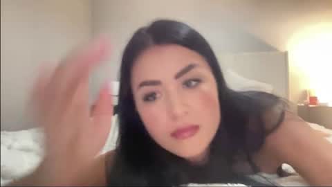kobi_and_zeina online show from 06/20/26, 09:39