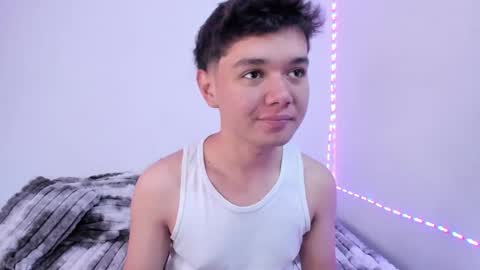 Snapshot of kody_sexy chatting on 12/21/25, 12:45 kody_sexy online show from 12/21/25, 12:45