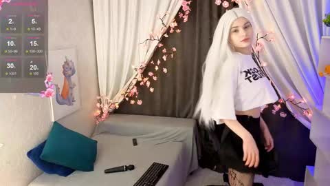 Snapshot of koineko chatting on 04/09/26, 09:31 Lilu online show from 04/09/26, 09:31