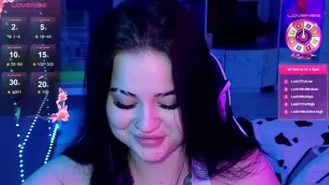 Snapshot of kokokolla chatting on 12/17/24, 02:33 Mia online show from 12/17/24, 02:33