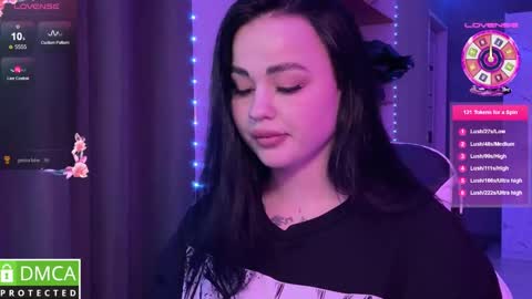 Snapshot of kokokolla chatting on 03/05/25, 08:00 Mia online show from 03/05/25, 08:00