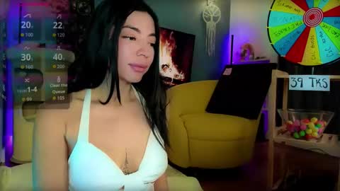 Lisa      online show from 01/05/26, 05:27