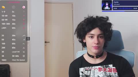 Snapshot of koneko_nya chatting on 10/10/25, 08:08 Riley online show from 10/10/25, 08:08