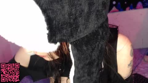 konekokawai online show from 02/19/25, 02:12