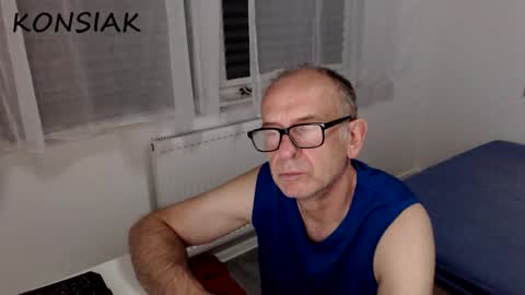 Komsiak online show from 09/15/25, 08:31