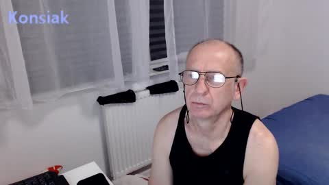 Komsiak online show from 01/06/26, 06:44