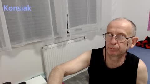 Komsiak online show from 02/10/26, 07:18