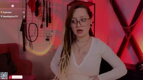 Snapshot of koracrosbie chatting on 02/05/25, 01:22 Kora TG channel online show from 02/05/25, 01:22