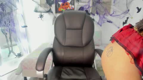 Koraline online show from 10/31/25, 09:05