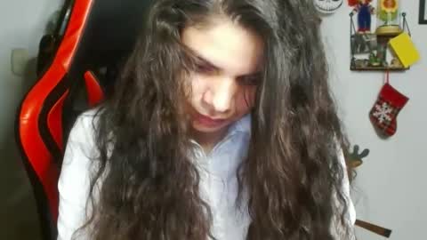 Snapshot of koranikky08 chatting on 12/25/24, 02:57 Karoll online show from 12/25/24, 02:57