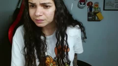 Snapshot of koranikky08 chatting on 12/28/24, 03:04 Karoll online show from 12/28/24, 03:04