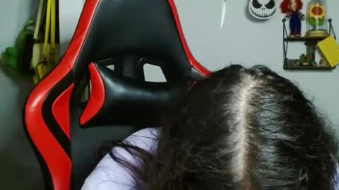 Snapshot of koranikky08 chatting on 01/05/25, 06:56 Karoll online show from 01/05/25, 06:56