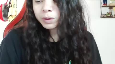 Snapshot of koranikky08 chatting on 01/08/25, 05:26 Karoll online show from 01/08/25, 05:26