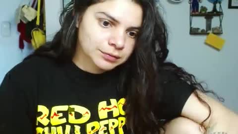 Snapshot of koranikky08 chatting on 02/01/25, 09:40 Karoll online show from 02/01/25, 09:40