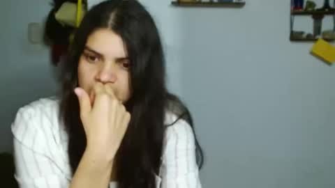 Snapshot of koranikky08 chatting on 02/04/25, 04:59 Karoll online show from 02/04/25, 04:59