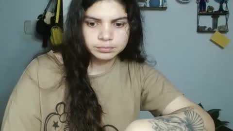 Snapshot of koranikky08 chatting on 02/12/25, 12:05 Karoll online show from 02/12/25, 12:05