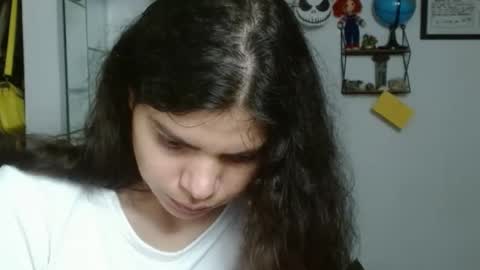 Snapshot of koranikky08 chatting on 02/13/25, 02:34 Karoll online show from 02/13/25, 02:34