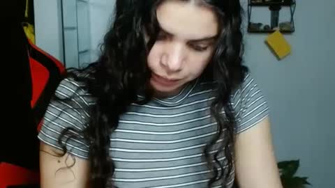 Snapshot of koranikky08 chatting on 02/26/25, 11:48 Karoll online show from 02/26/25, 11:48