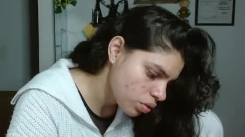 Snapshot of koranikky08 chatting on 09/11/25, 02:33 Karoll online show from 09/11/25, 02:33