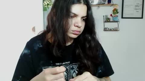 Snapshot of koranikky08 chatting on 09/14/25, 03:22 Karoll online show from 09/14/25, 03:22