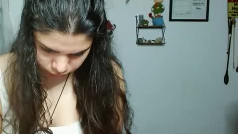 Snapshot of koranikky08 chatting on 10/01/25, 01:55 Karoll online show from 10/01/25, 01:55