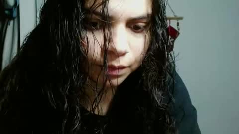 Snapshot of koranikky08 chatting on 11/23/25, 01:49 Karoll online show from 11/23/25, 01:49