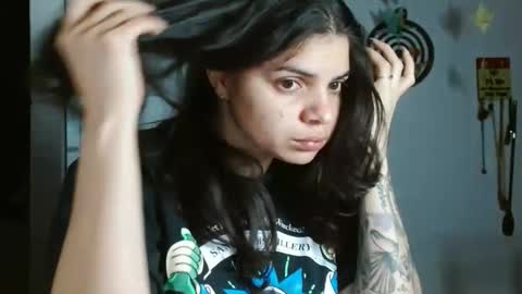 Karoll online show from 02/05/26, 02:27