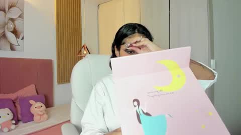 Snapshot of korarousee chatting on 10/17/25, 01:57 Kora online show from 10/17/25, 01:57