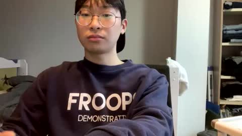 koreantwiink online show from 01/11/26, 10:59