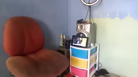 Snapshot of korn4lyfe chatting on 01/12/25, 01:27 Prince makonnen online show from 01/12/25, 01:27