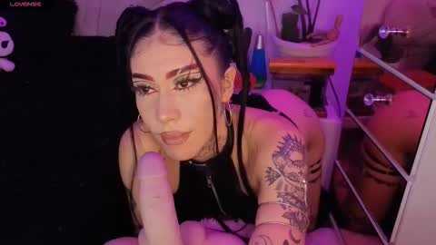 korolova online show from 10/17/25, 12:14