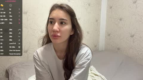 Nami online show from 04/10/26, 02:06