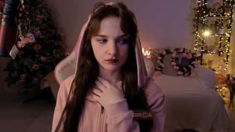 Snapshot of kottyaa_ch chatting on 12/20/24, 01:36 Kottyaa cb FOLLOWING online show from 12/20/24, 01:36